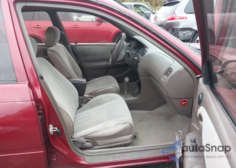 1997 Toyota Corolla Ce z USA, uszkodzony, nr VIN 2T1BA02E0VC193066